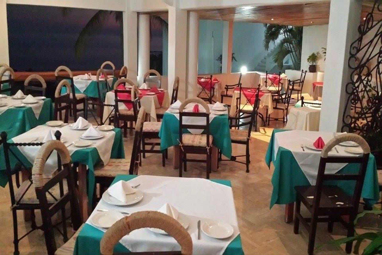 Casa Del Mar Hotel Huatulco Exterior photo